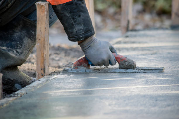 Best Concrete Sidewalk Installation  in Brainerd, MN